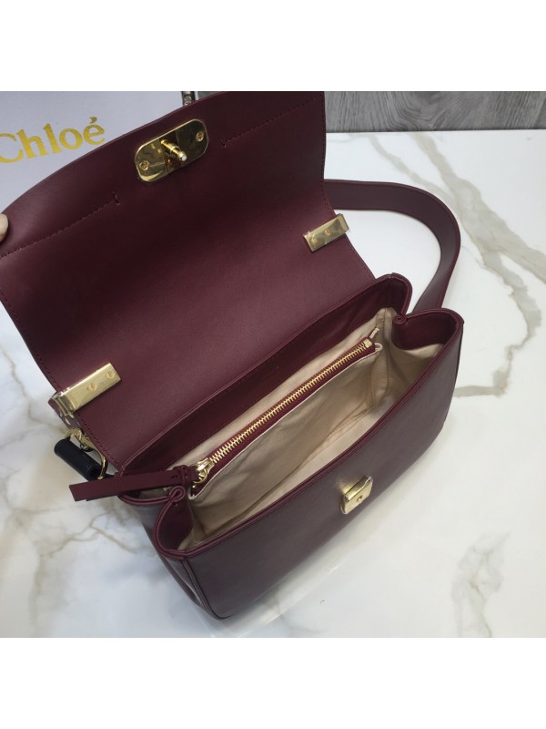 Chloé C Shoulder Bags
